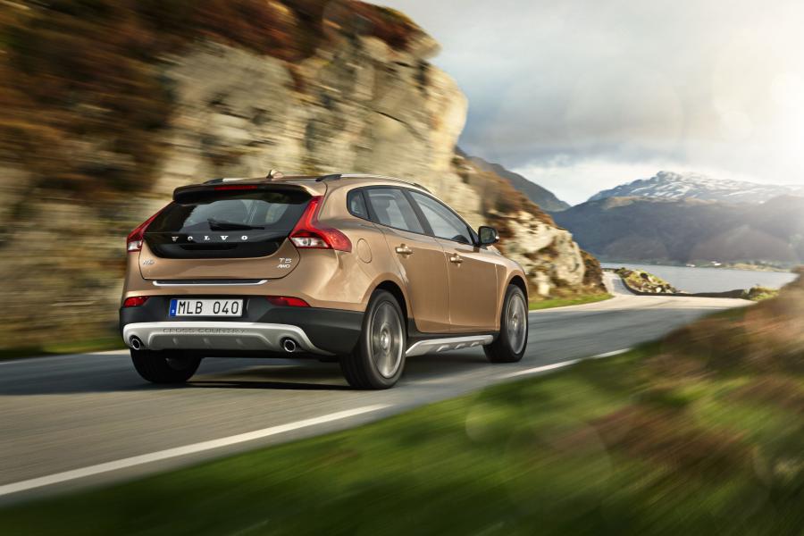  Volvo V40 Cross Country 2012 года  (фото 22 из 29)
